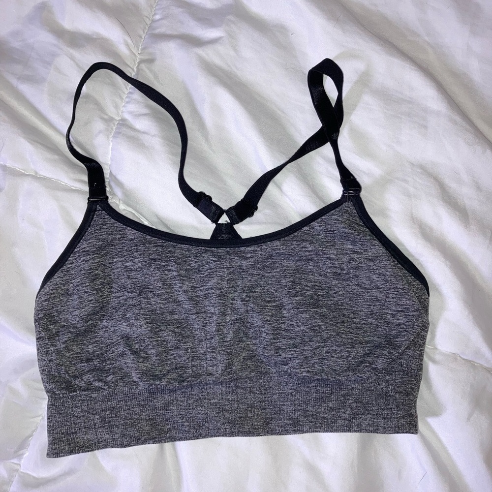 Sports bra